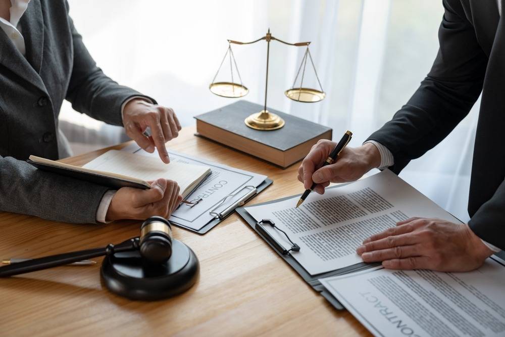 Can you fire your personal injury lawyer if you are not happy
