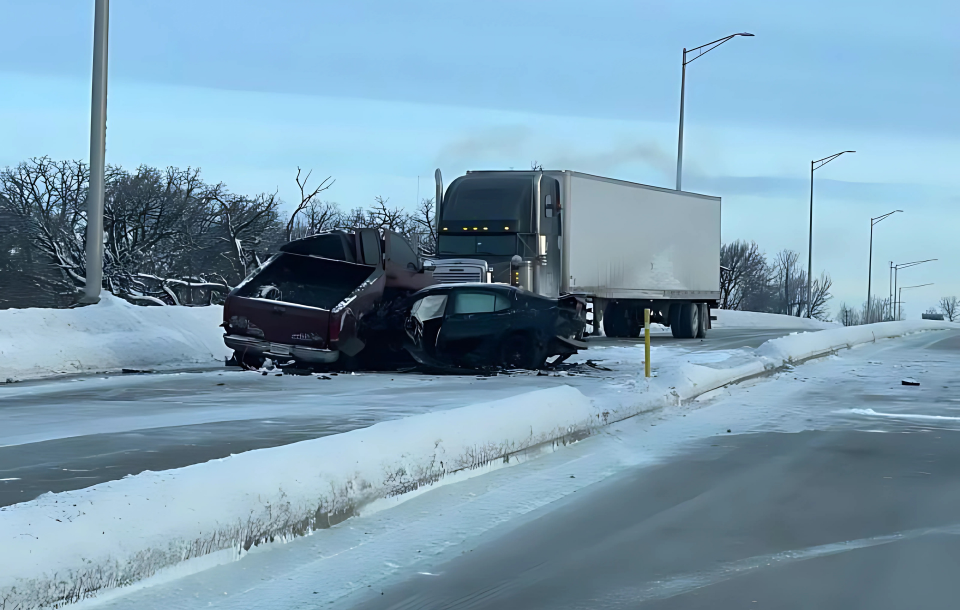 Truck Accident Lawyer in Harris County %count(varname)| Orange Law